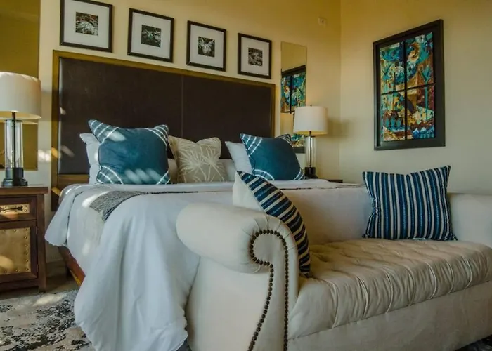 Quivira Golf Course 2 Bd Penthouse, Ocean View Cabo San Lucas